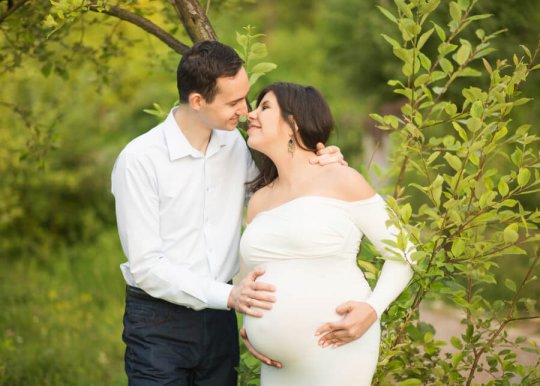 profesjonalna sesja ciążowa - zdjęcia ciążowe w plenerze Tarnowskie Góry